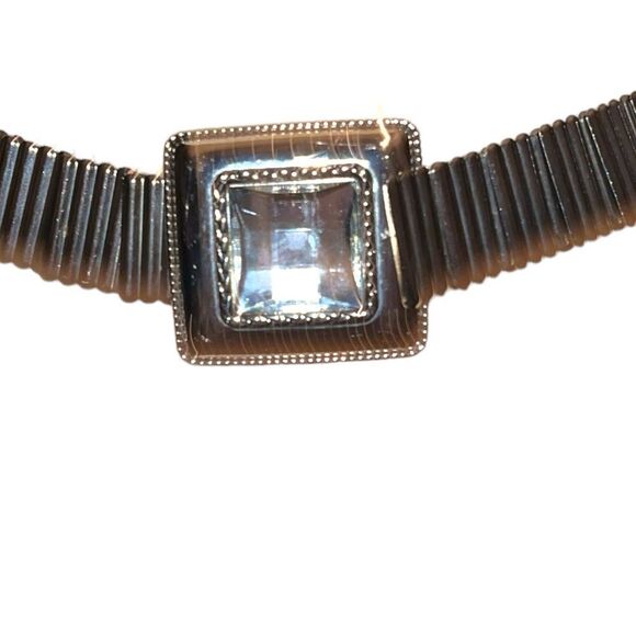 Vintage Silver serpentine style stretchy belt! Silver and clear stone buckle - Picture 5 of 7